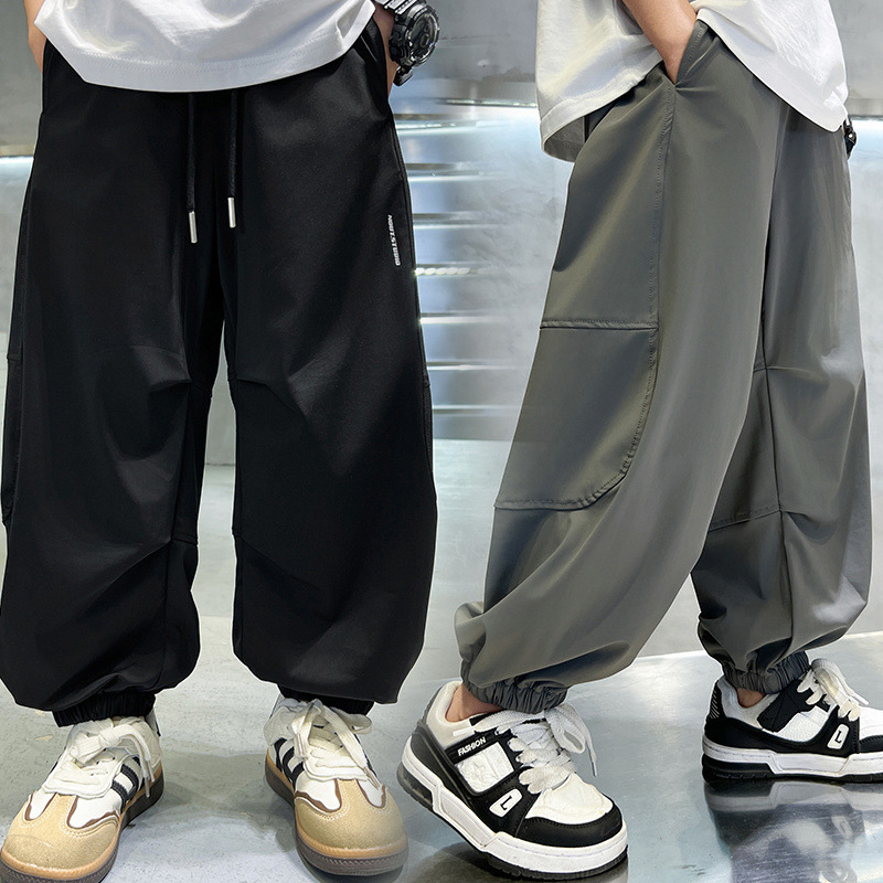 【120-170cm】2色選べる上品なシルエット 無地 アルファベット カジュアル 男の子 ボトムス