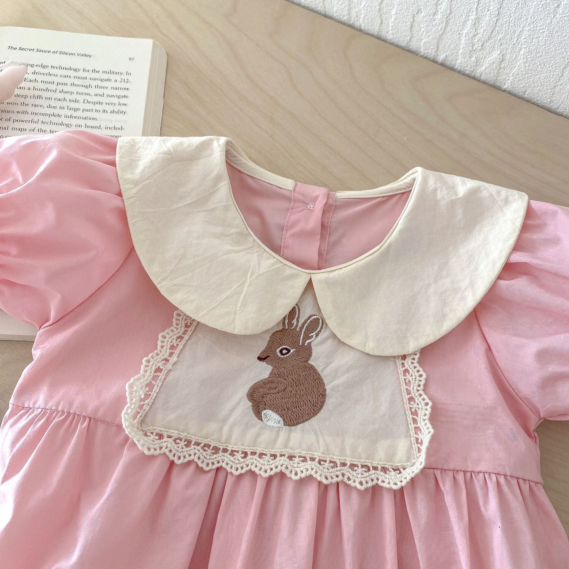 【66-90cm】おしゃれ度高め 無地 刺繍 キュート 清新 ベビー服 ロンパース
