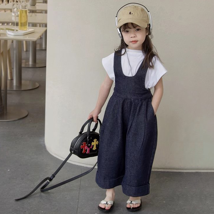 【100-150cm】可愛いデザイン 定番 森ガール レトロ 無地 Tシャッツ＋デニム サロペット 子供服 女の子 夏 二点セットアップ