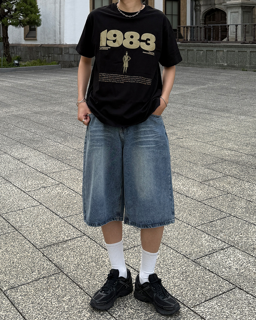 ユニセックス1983半袖Tシャツ