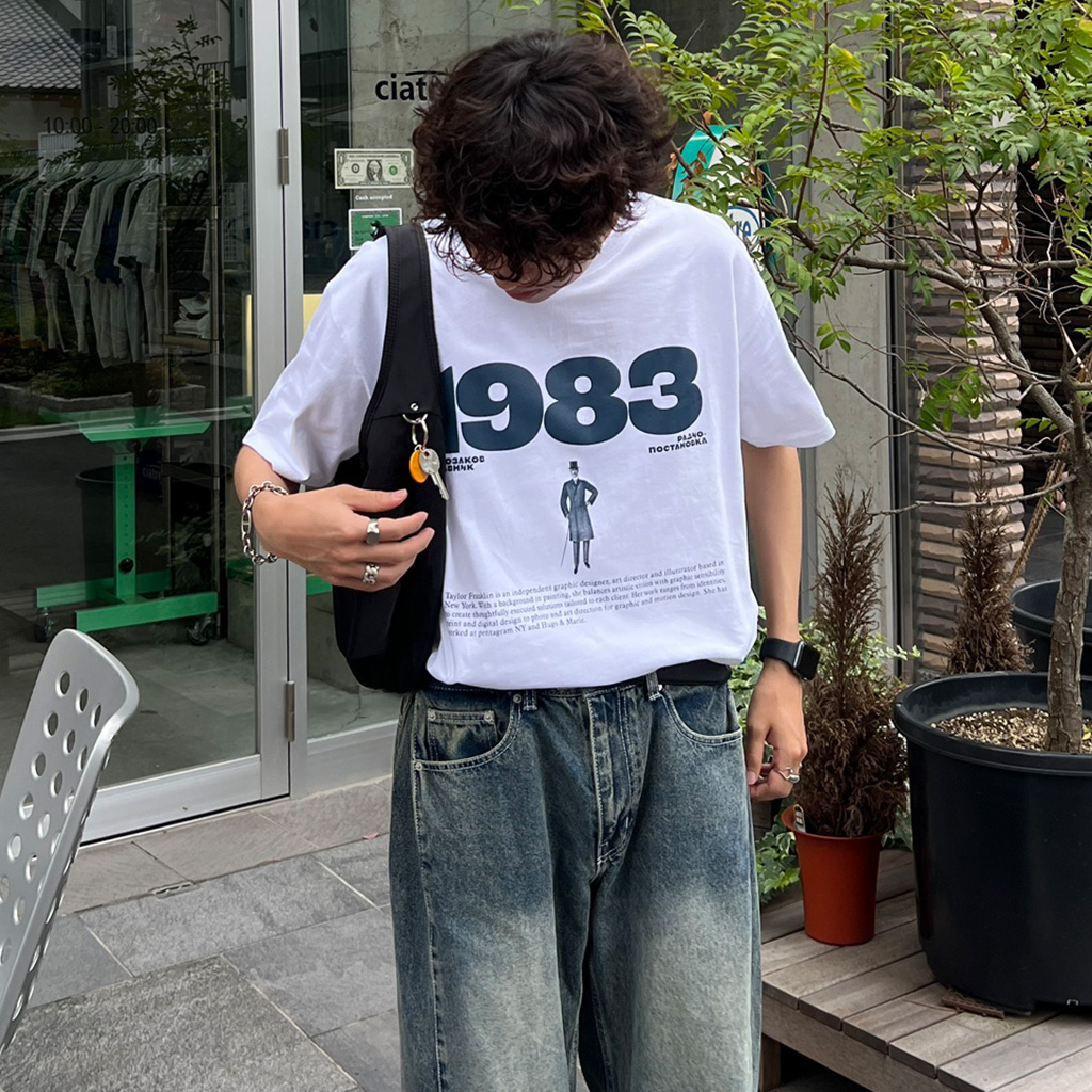ユニセックス1983半袖Tシャツ