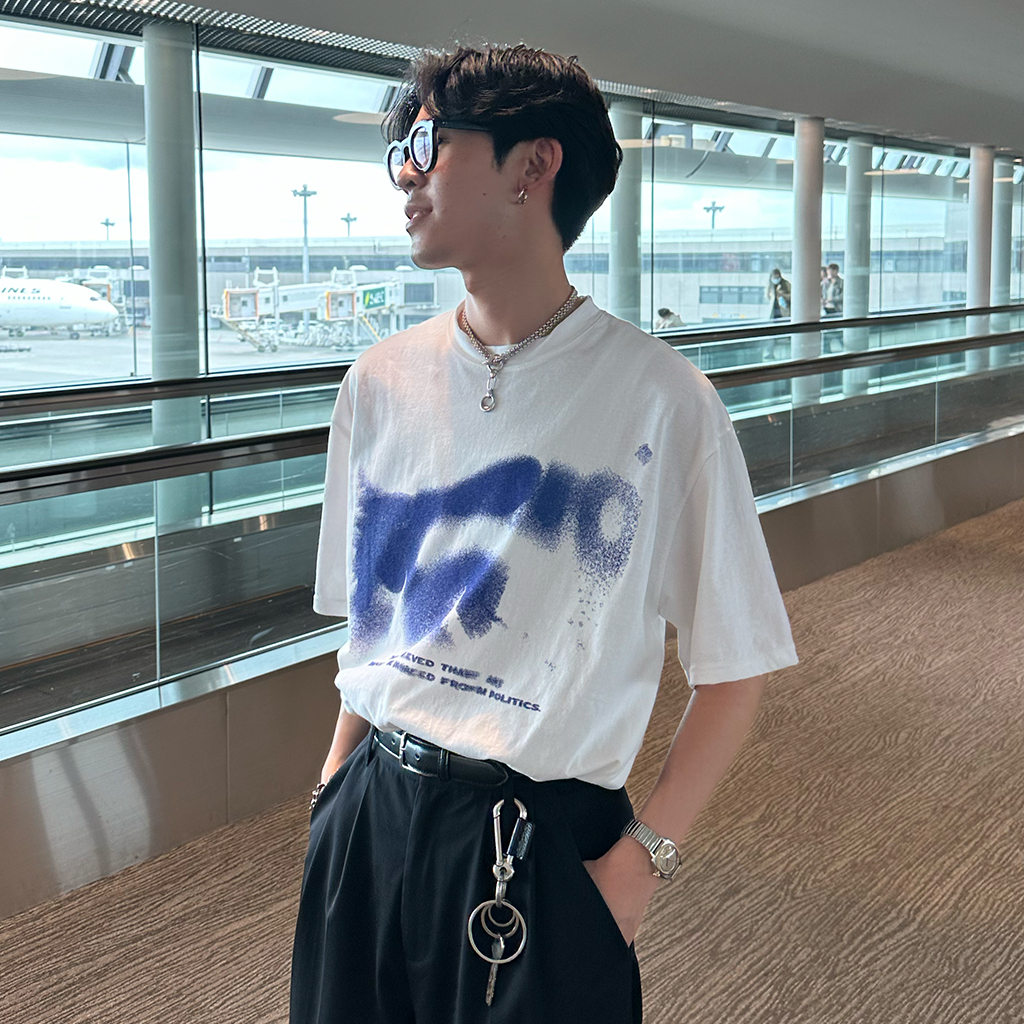 ユニーク半袖Tシャツ
