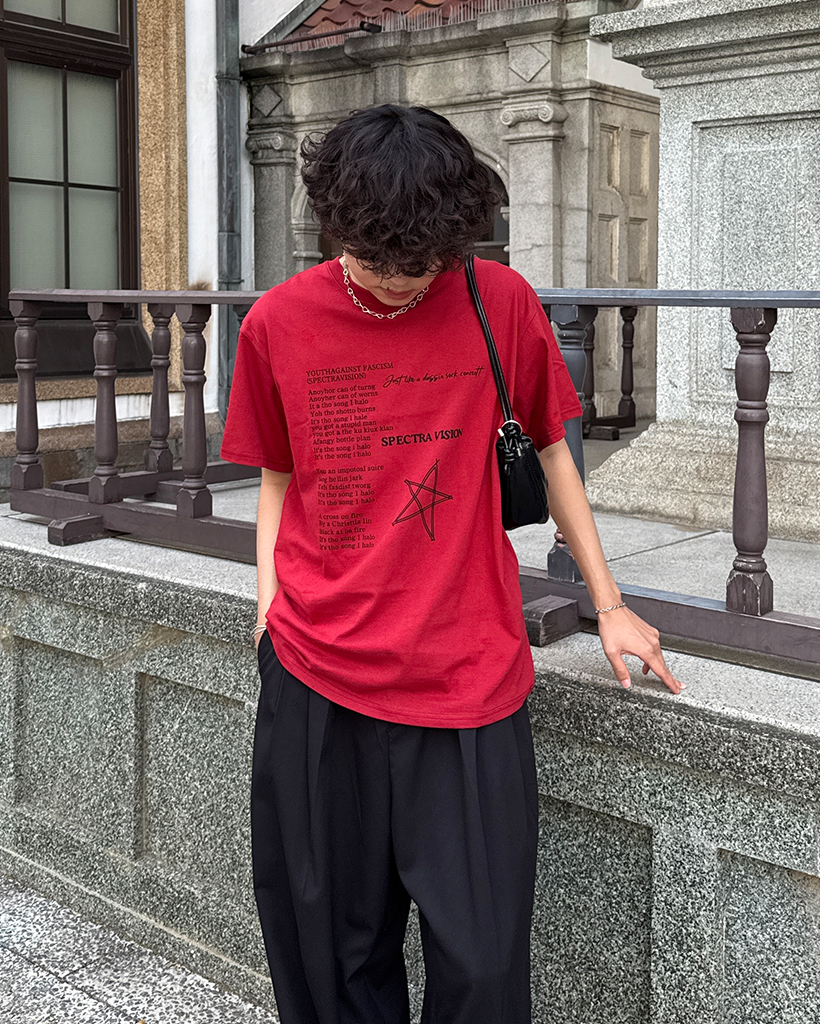 （ユニセックス）スターレタリングハーフＴシャツ