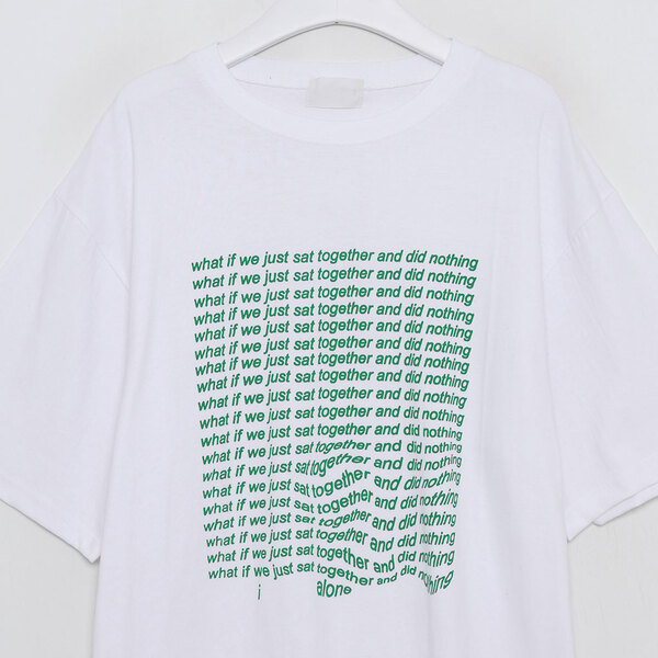 シンプルスクエアレタリング半袖Tシャツ