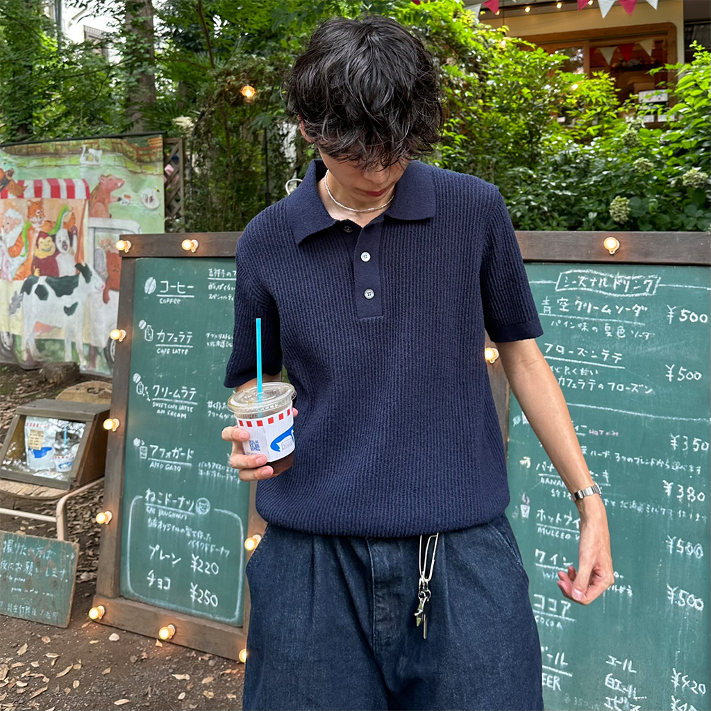 スリーボータン半袖カラーニット