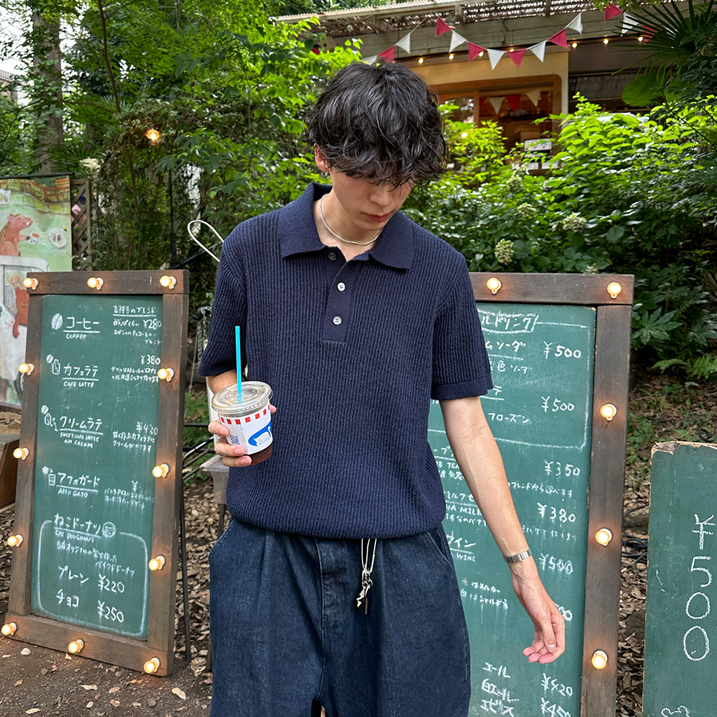スリーボータン半袖カラーニット