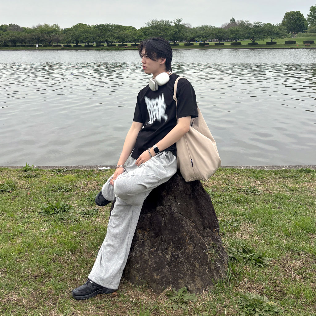 (ユニセックス)ロックプリントTシャツ