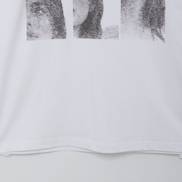(ユニセックス) スクエアプリントTシャツ