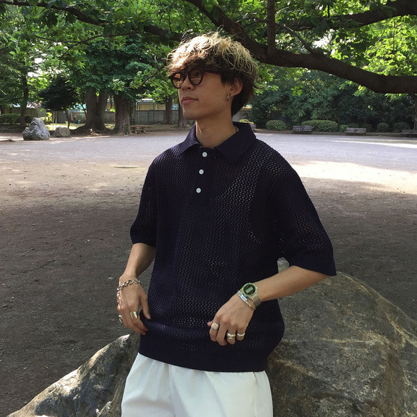 シンプル透かし編みカラーニット