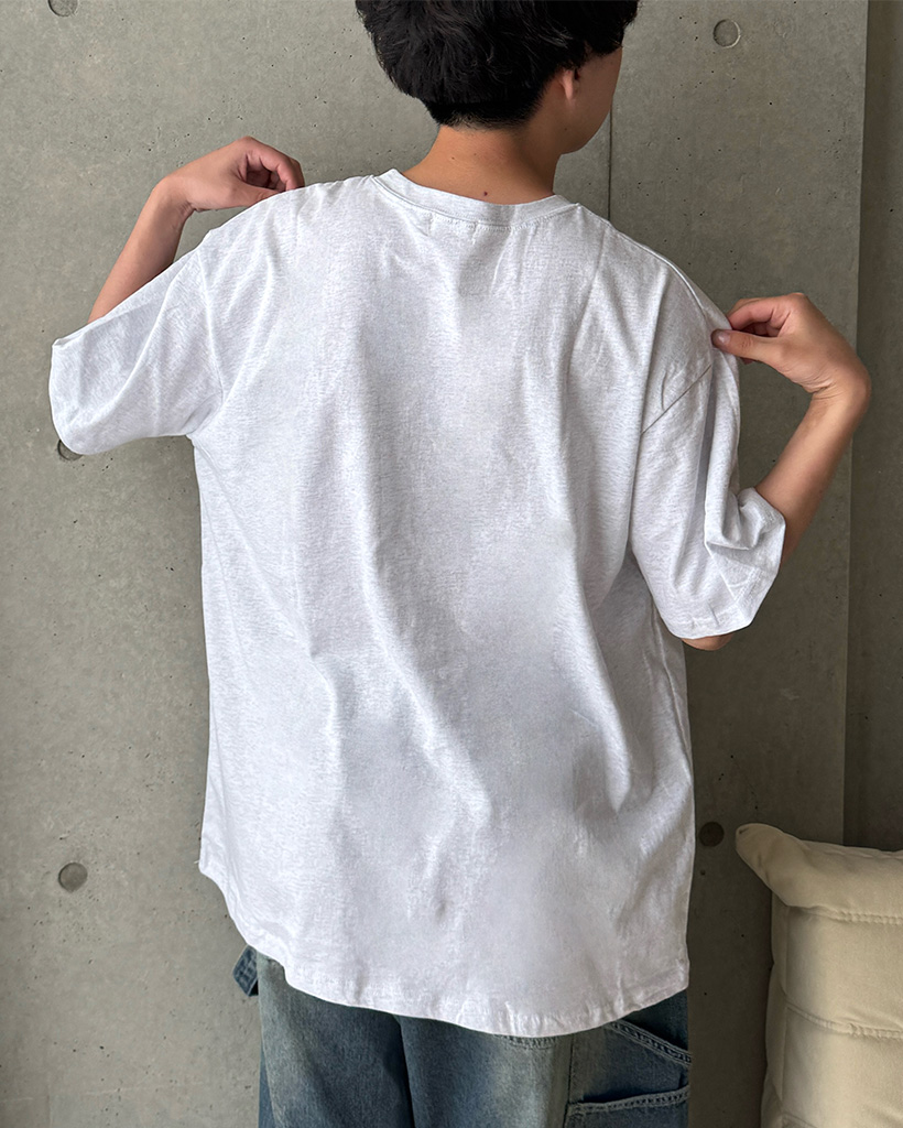 （ユニセックス）オーバーフィットプリント半袖Tシャツ