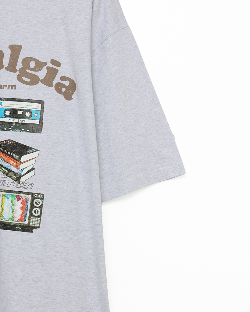 グラフィックハーフＴシャツ