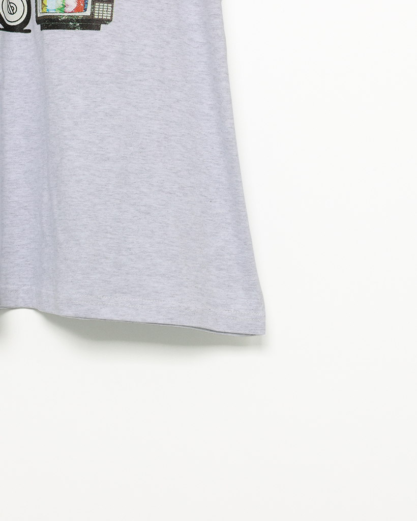 グラフィックハーフＴシャツ