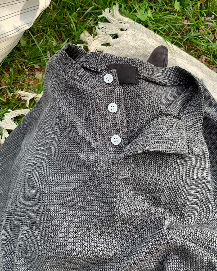 ワッフルヘンリーネックTシャツ
