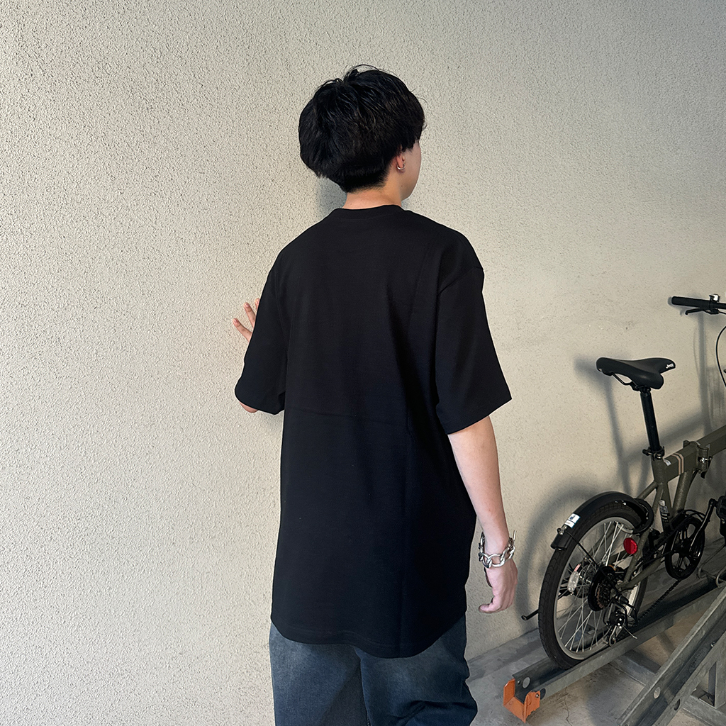 (ユニセックス) クローバ半袖Tシャツ