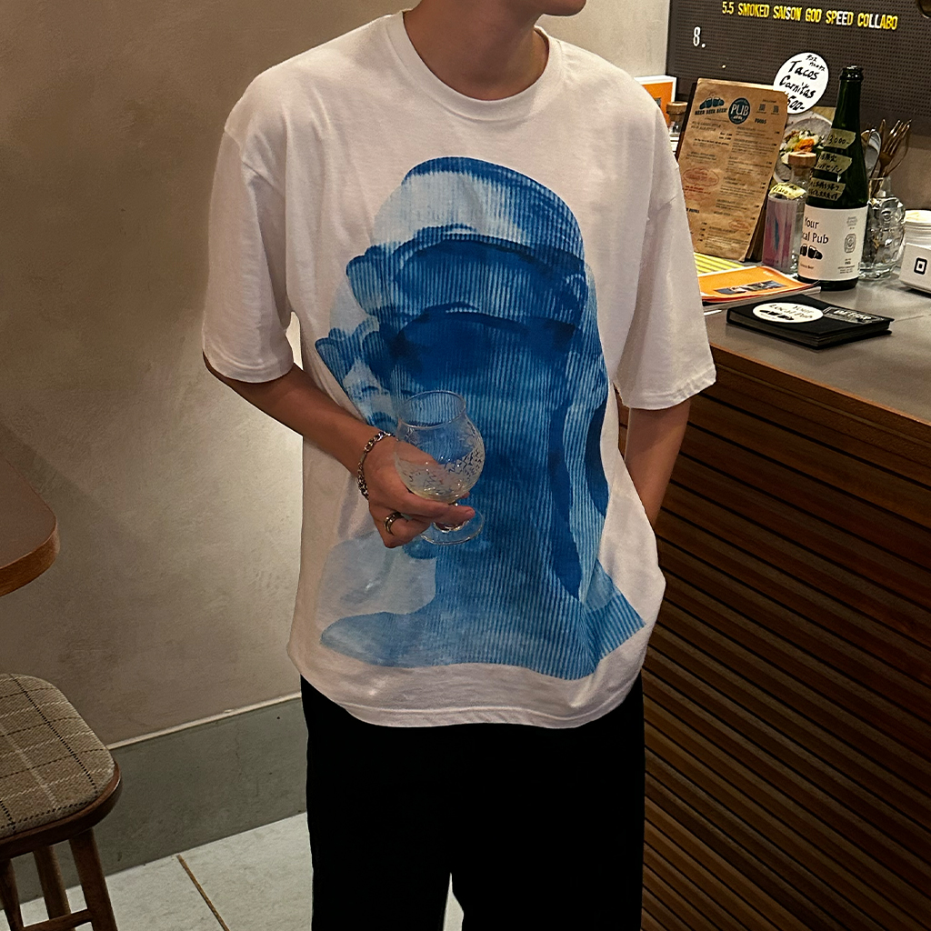 シルエットプリント半袖Tシャツ