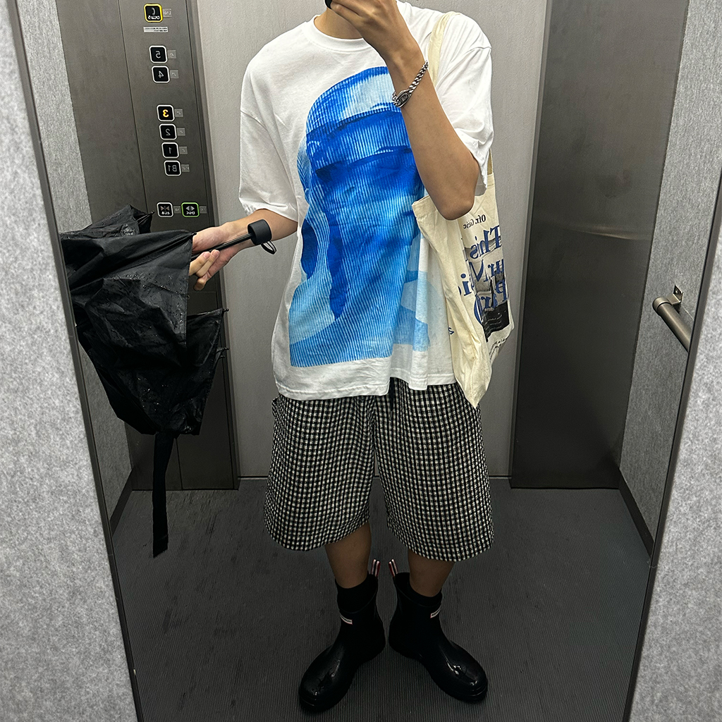 シルエットプリント半袖Tシャツ