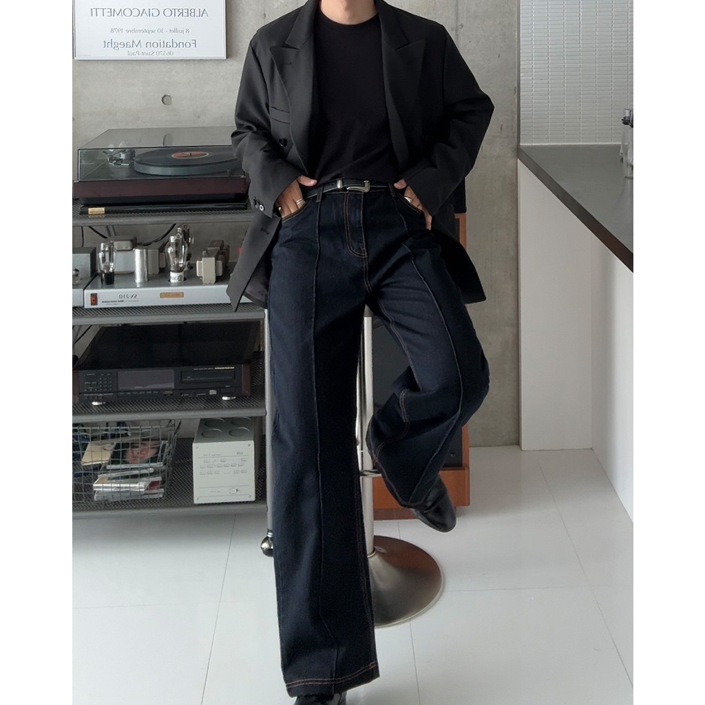 ピンタックストレートデニムパンツ
