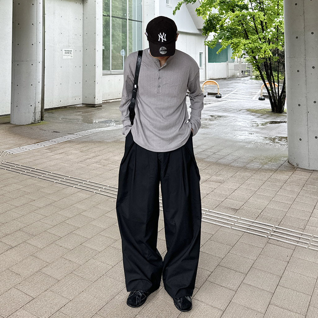 タックデザインワイドスラックス