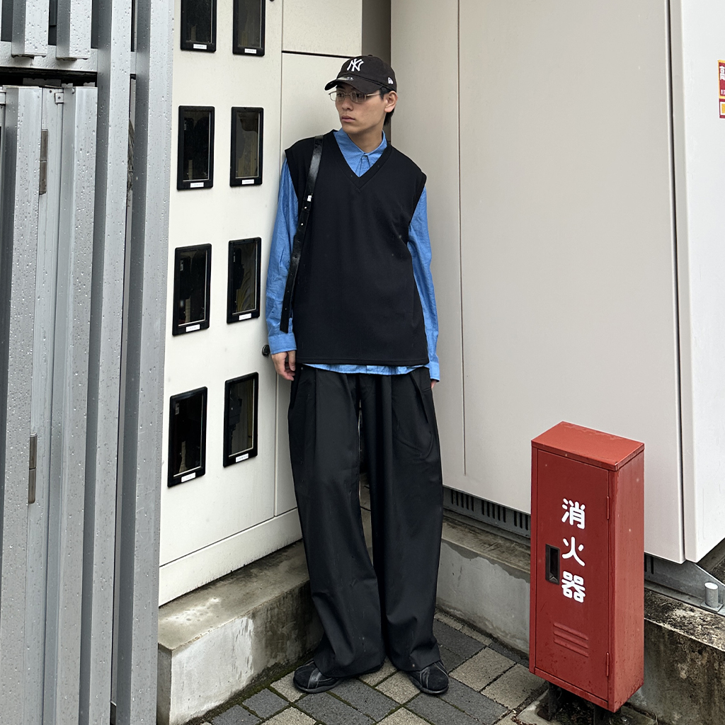タックデザインワイドスラックス