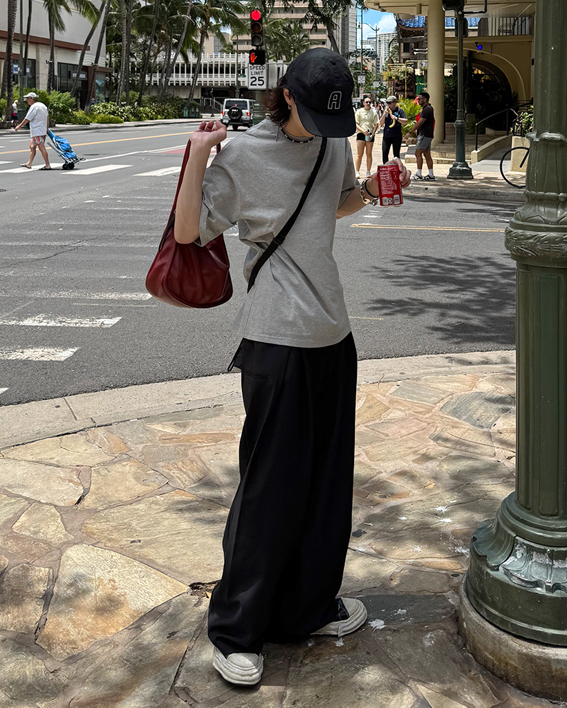 バックフェイクポケットタックワイドスラックス
