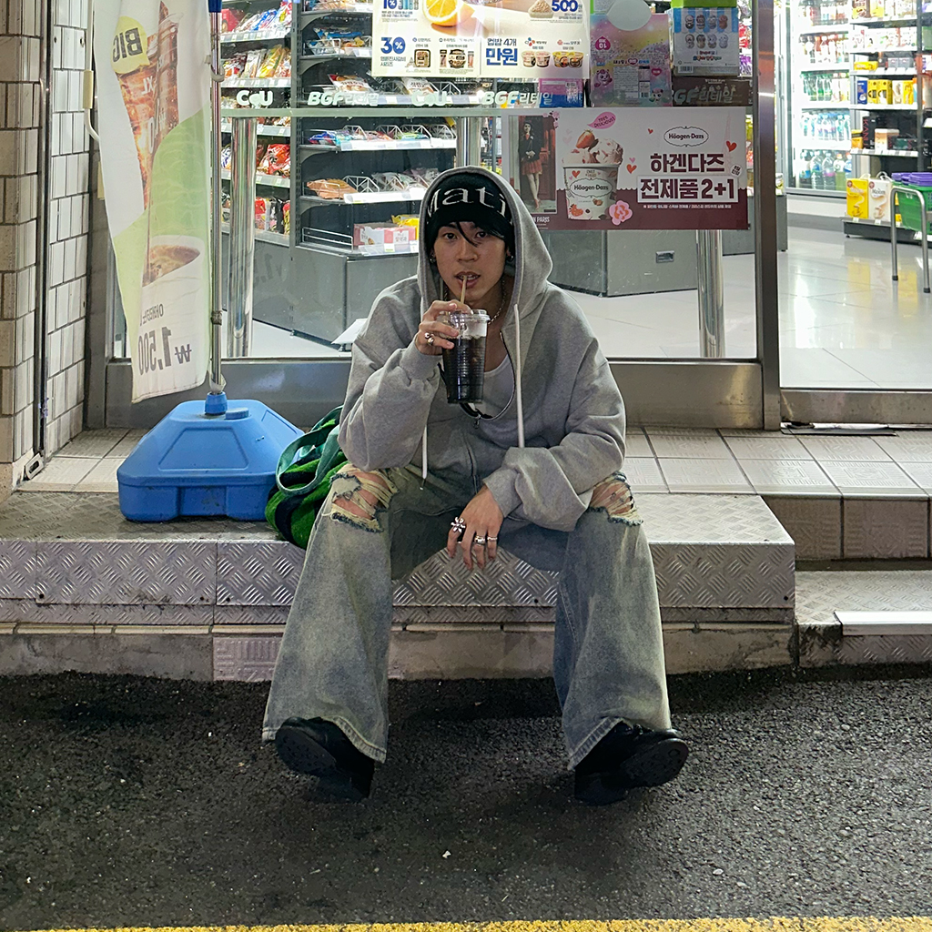 ヴィンテージスリットダメージデニムパンツ