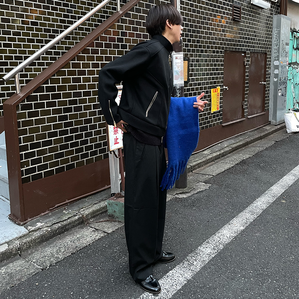 ストライプスラックス