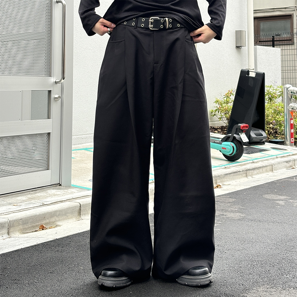 ボリュームワイドスラックス