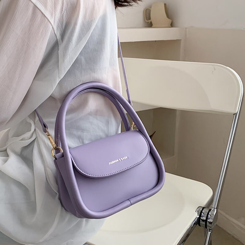 ショルダーバッグ チェーンバッグ 通勤 PU 可愛い おしゃれ  ブラック ホワイト イエロー ブルー パープル