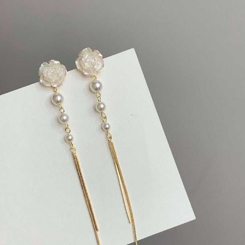 アクセサリー ピアス 耳飾り カメリア パール 美しい